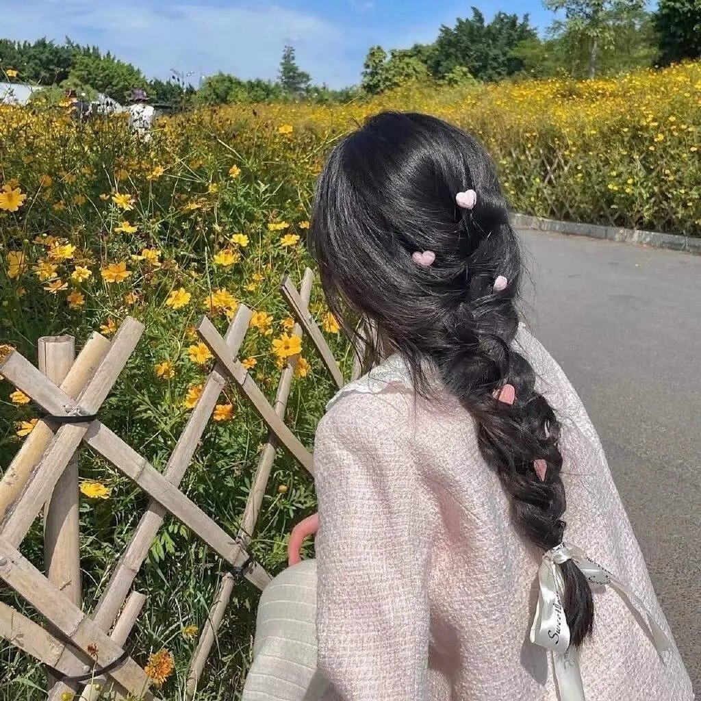 冰属性男子与酷酷女同事