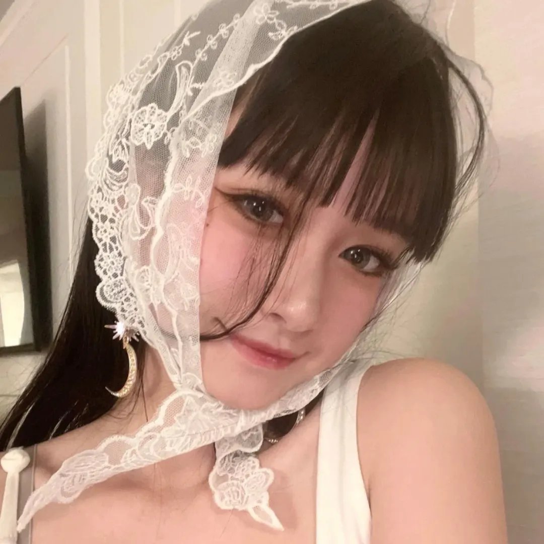 纸板屋女孩